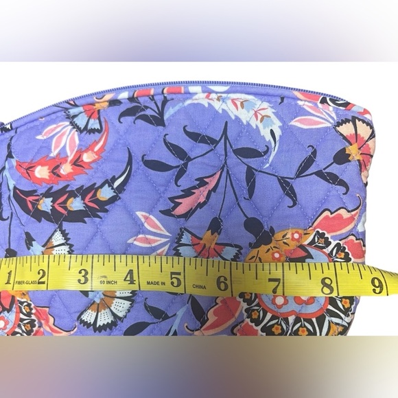 Vera Bradley “MURAL GARDEN” Travel Cosmetic Makeup Case Purple Floral Quilted - Picture 2 of 8